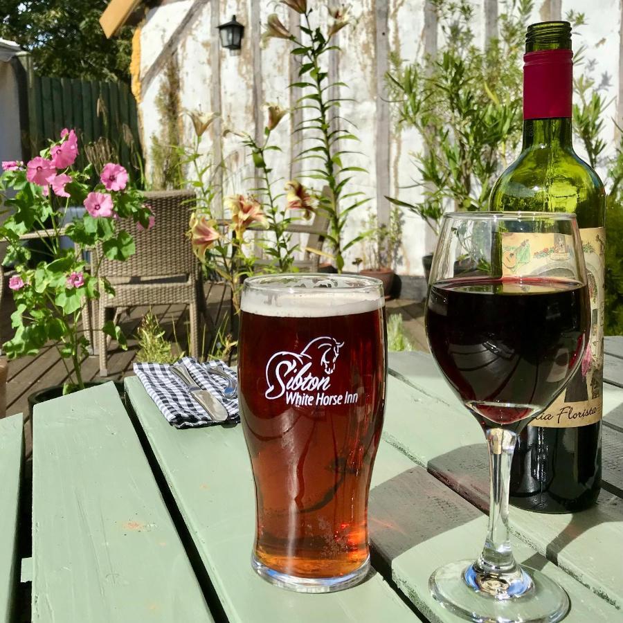Sibton White Horse Inn Saxmundham Buitenkant foto